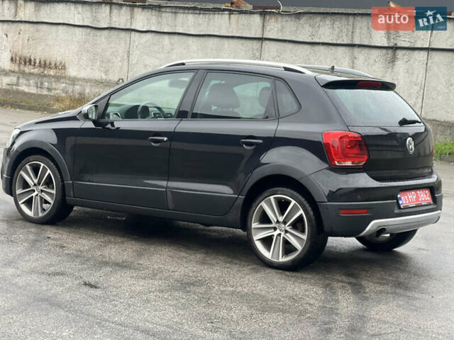 Черный Фольксваген Кросс Поло, объемом двигателя 1.2 л и пробегом 135 тыс. км за 10300 $, фото 3 на Automoto.ua