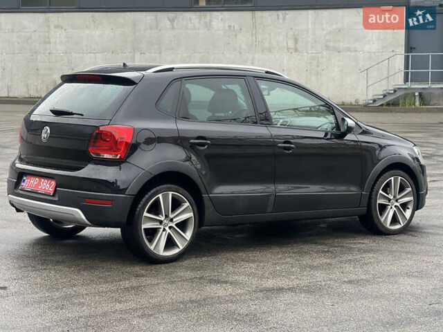 Черный Фольксваген Кросс Поло, объемом двигателя 1.2 л и пробегом 135 тыс. км за 10300 $, фото 4 на Automoto.ua