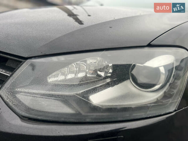 Черный Фольксваген Кросс Поло, объемом двигателя 1.2 л и пробегом 135 тыс. км за 10300 $, фото 25 на Automoto.ua