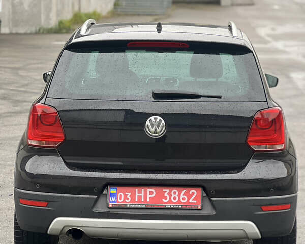 Черный Фольксваген Кросс Поло, объемом двигателя 1.2 л и пробегом 135 тыс. км за 10300 $, фото 10 на Automoto.ua