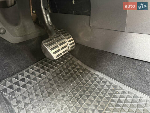 Серый Фольксваген Кросс Поло, объемом двигателя 1.4 л и пробегом 180 тыс. км за 6700 $, фото 20 на Automoto.ua