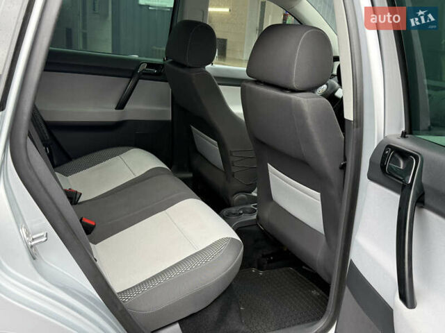 Серый Фольксваген Кросс Поло, объемом двигателя 1.4 л и пробегом 180 тыс. км за 6700 $, фото 29 на Automoto.ua