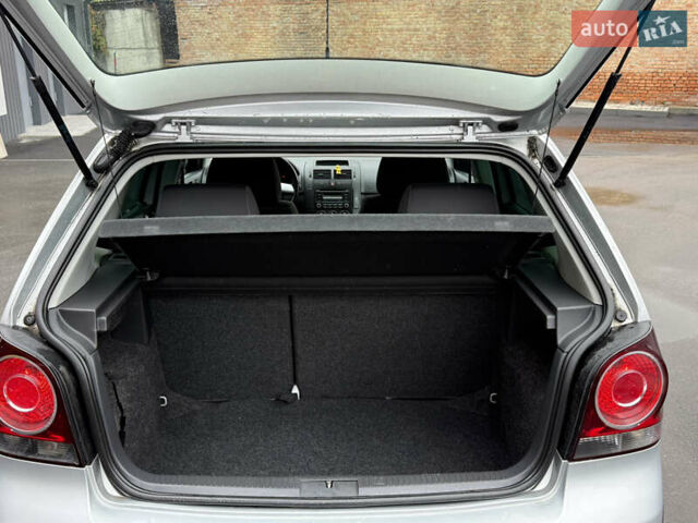 Серый Фольксваген Кросс Поло, объемом двигателя 1.4 л и пробегом 180 тыс. км за 6700 $, фото 28 на Automoto.ua
