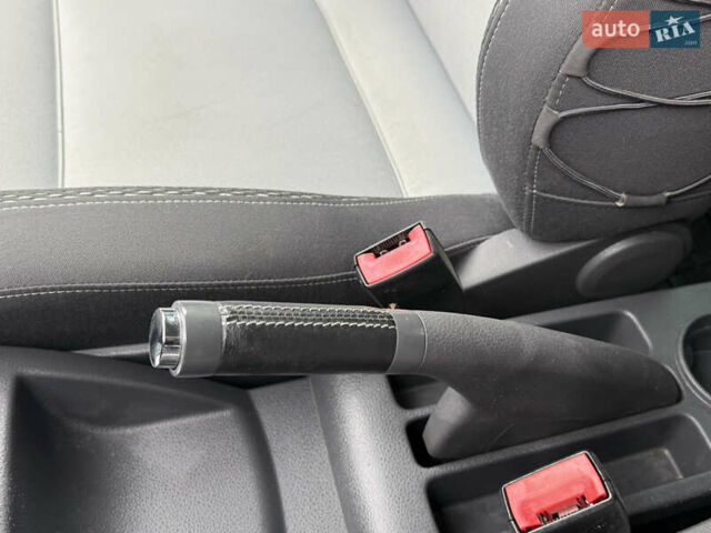 Серый Фольксваген Кросс Поло, объемом двигателя 1.4 л и пробегом 180 тыс. км за 6700 $, фото 25 на Automoto.ua