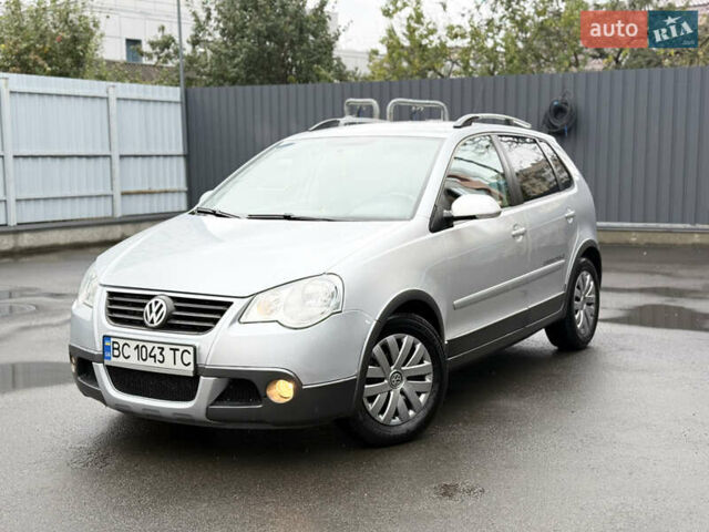 Серый Фольксваген Кросс Поло, объемом двигателя 1.4 л и пробегом 180 тыс. км за 6700 $, фото 12 на Automoto.ua