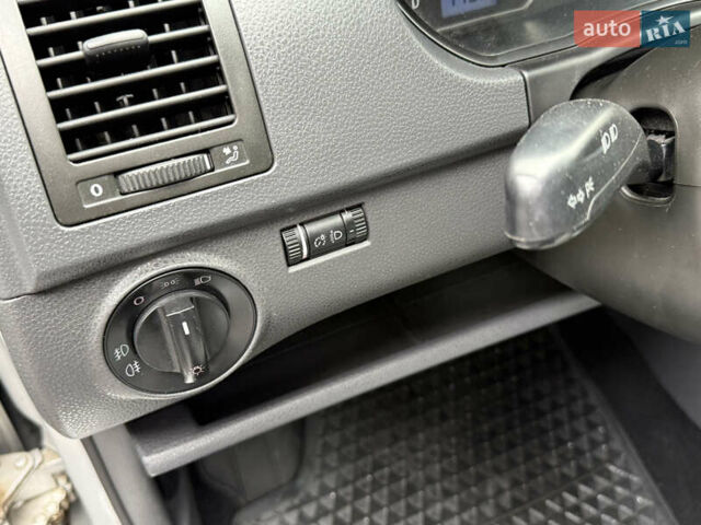 Серый Фольксваген Кросс Поло, объемом двигателя 1.4 л и пробегом 180 тыс. км за 6700 $, фото 22 на Automoto.ua