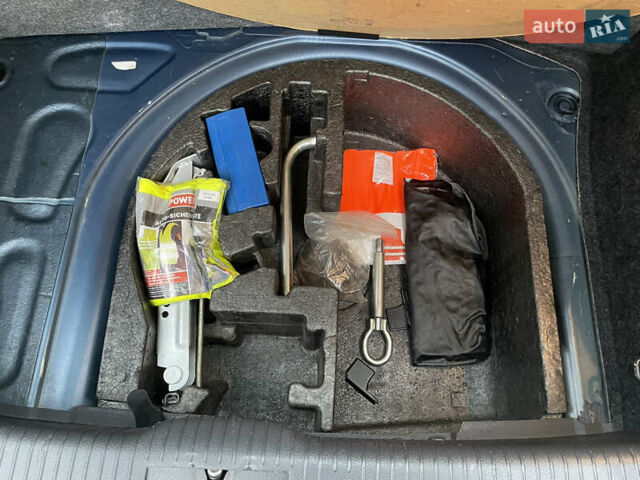 Синий Фольксваген Кросс Поло, объемом двигателя 1.4 л и пробегом 214 тыс. км за 5799 $, фото 35 на Automoto.ua