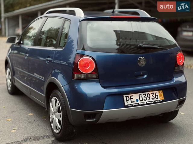 Синий Фольксваген Кросс Поло, объемом двигателя 1.4 л и пробегом 214 тыс. км за 5799 $, фото 7 на Automoto.ua