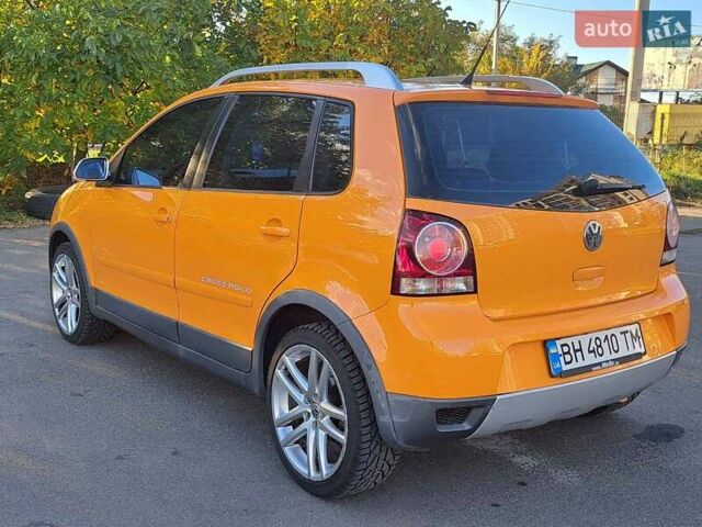 Оранжевый Фольксваген Кросс Поло, объемом двигателя 1.4 л и пробегом 238 тыс. км за 4900 $, фото 11 на Automoto.ua