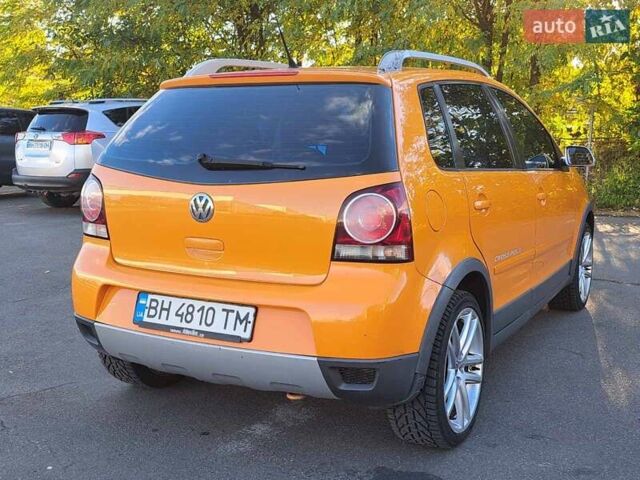 Оранжевый Фольксваген Кросс Поло, объемом двигателя 1.4 л и пробегом 238 тыс. км за 4900 $, фото 9 на Automoto.ua