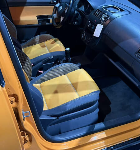 Оранжевый Фольксваген Кросс Поло, объемом двигателя 1.4 л и пробегом 166 тыс. км за 5200 $, фото 10 на Automoto.ua