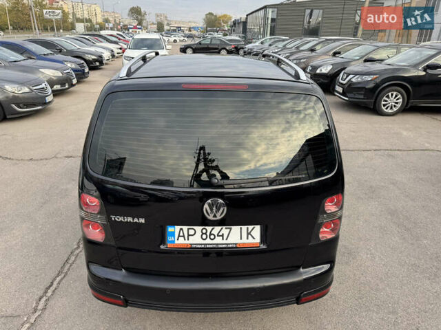 Черный Фольксваген Кросс Туран, объемом двигателя 1.9 л и пробегом 278 тыс. км за 7100 $, фото 14 на Automoto.ua