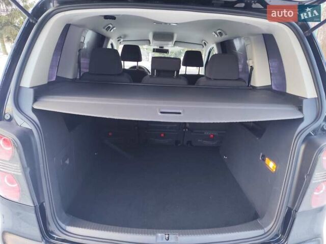 Черный Фольксваген Кросс Туран, объемом двигателя 1.4 л и пробегом 205 тыс. км за 7990 $, фото 40 на Automoto.ua