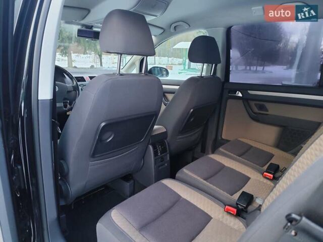 Черный Фольксваген Кросс Туран, объемом двигателя 1.4 л и пробегом 205 тыс. км за 7990 $, фото 35 на Automoto.ua