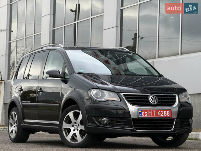 Черный Фольксваген Кросс Туран, объемом двигателя 0 л и пробегом 219 тыс. км за 8500 $, фото 35 на Automoto.ua