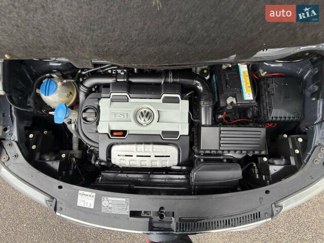 Черный Фольксваген Кросс Туран, объемом двигателя 0 л и пробегом 219 тыс. км за 8500 $, фото 74 на Automoto.ua