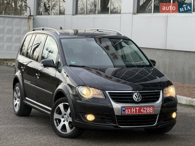 Черный Фольксваген Кросс Туран, объемом двигателя 0 л и пробегом 219 тыс. км за 8500 $, фото 7 на Automoto.ua