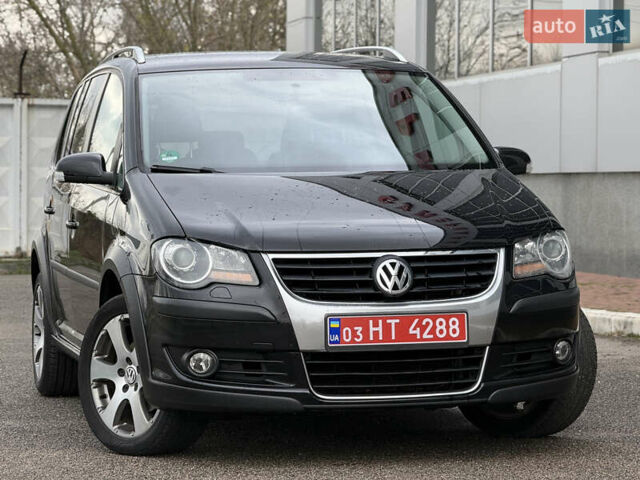 Черный Фольксваген Кросс Туран, объемом двигателя 0 л и пробегом 219 тыс. км за 8500 $, фото 28 на Automoto.ua