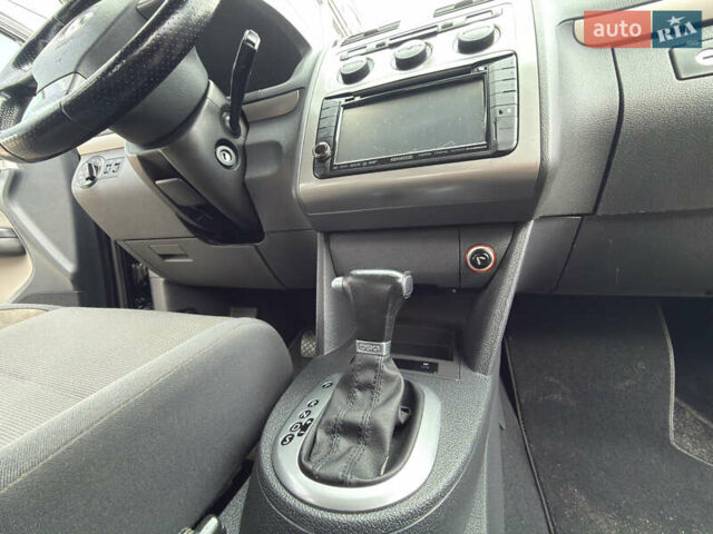 Черный Фольксваген Кросс Туран, объемом двигателя 0 л и пробегом 219 тыс. км за 8500 $, фото 85 на Automoto.ua