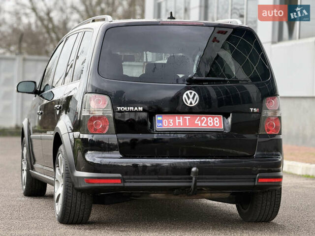 Черный Фольксваген Кросс Туран, объемом двигателя 0 л и пробегом 219 тыс. км за 8500 $, фото 13 на Automoto.ua