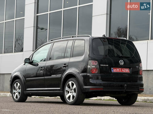 Черный Фольксваген Кросс Туран, объемом двигателя 0 л и пробегом 219 тыс. км за 8500 $, фото 16 на Automoto.ua