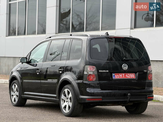 Черный Фольксваген Кросс Туран, объемом двигателя 0 л и пробегом 219 тыс. км за 8500 $, фото 18 на Automoto.ua