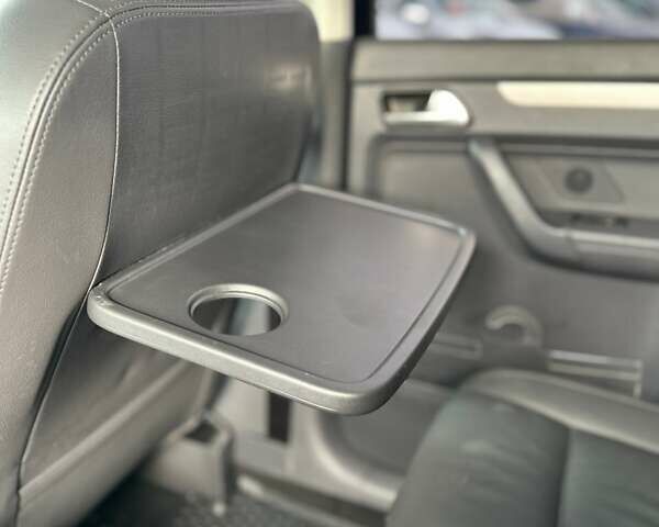 Черный Фольксваген Кросс Туран, объемом двигателя 1.9 л и пробегом 232 тыс. км за 9500 $, фото 23 на Automoto.ua