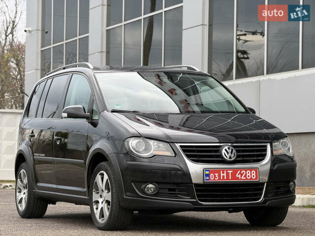 Черный Фольксваген Кросс Туран, объемом двигателя 0 л и пробегом 219 тыс. км за 8500 $, фото 47 на Automoto.ua