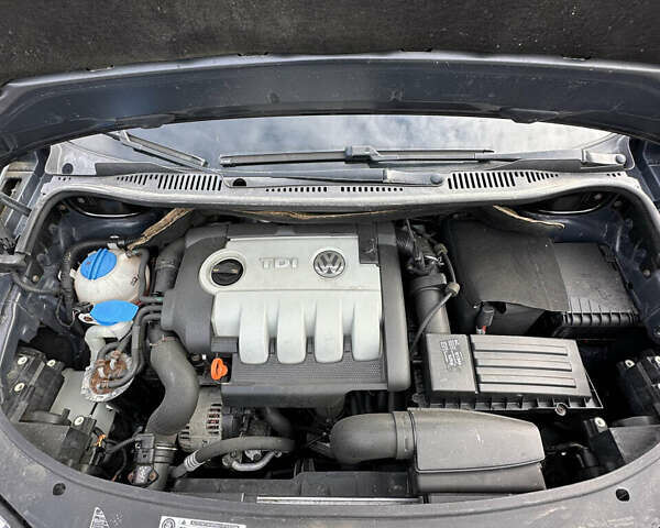 Фольксваген Кросс Туран 2009 в Буче на Automoto.ua Черный Фольксваген Кросс Туран, объемом двигателя 1.9 л и пробегом 232 тыс. км за 9999 $, фото 37 на Automoto.ua