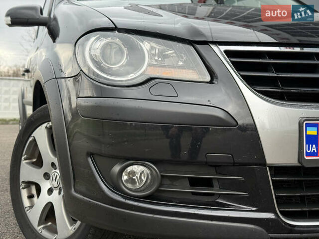Черный Фольксваген Кросс Туран, объемом двигателя 0 л и пробегом 219 тыс. км за 8500 $, фото 42 на Automoto.ua