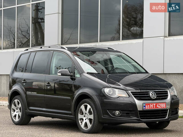 Черный Фольксваген Кросс Туран, объемом двигателя 0 л и пробегом 219 тыс. км за 8500 $, фото 46 на Automoto.ua