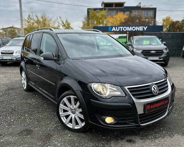 Фольксваген Кросс Туран 2009 в Буче на Automoto.ua Черный Фольксваген Кросс Туран, объемом двигателя 1.9 л и пробегом 232 тыс. км за 9999 $, фото 3 на Automoto.ua