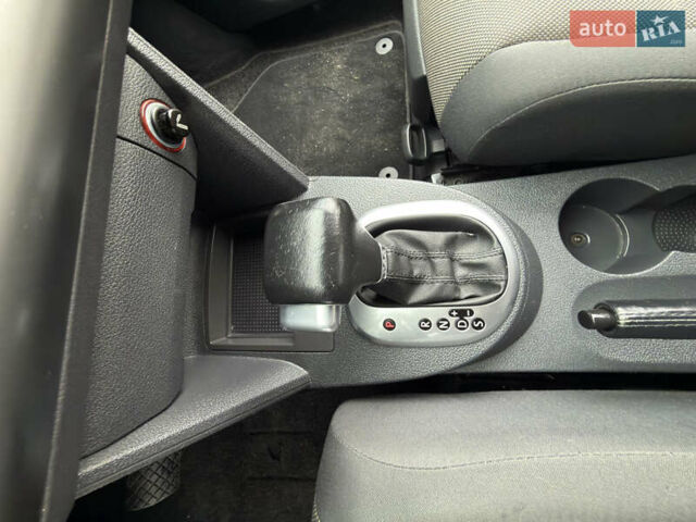 Черный Фольксваген Кросс Туран, объемом двигателя 0 л и пробегом 219 тыс. км за 8500 $, фото 58 на Automoto.ua