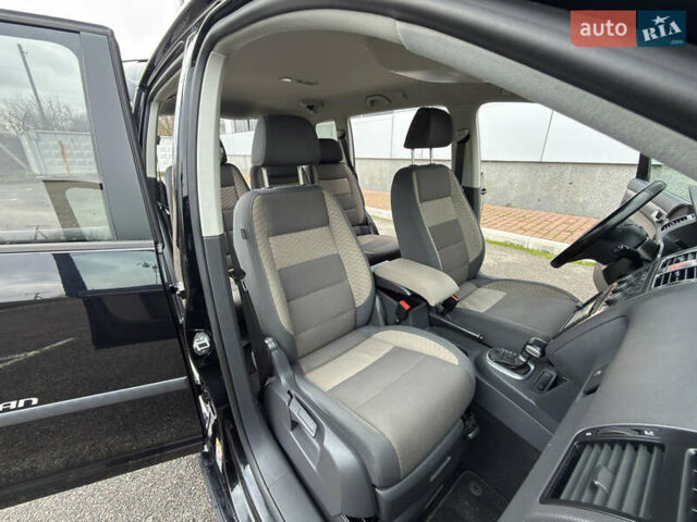 Черный Фольксваген Кросс Туран, объемом двигателя 0 л и пробегом 219 тыс. км за 8500 $, фото 65 на Automoto.ua