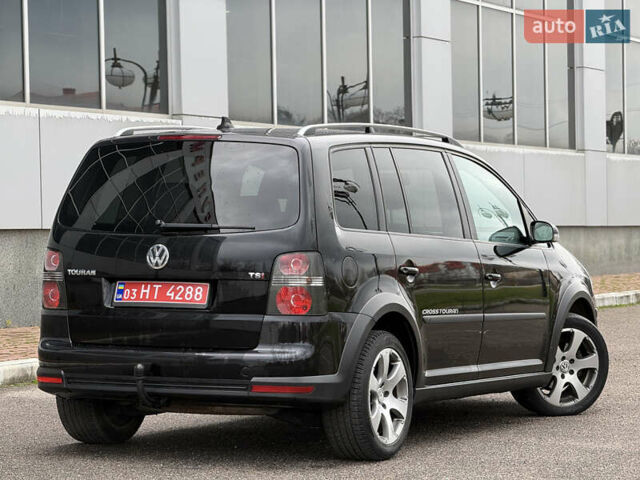 Черный Фольксваген Кросс Туран, объемом двигателя 0 л и пробегом 219 тыс. км за 8500 $, фото 38 на Automoto.ua