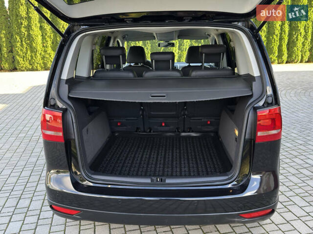 Черный Фольксваген Кросс Туран, объемом двигателя 2 л и пробегом 260 тыс. км за 12700 $, фото 37 на Automoto.ua