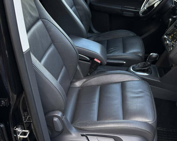 Черный Фольксваген Кросс Туран, объемом двигателя 2 л и пробегом 260 тыс. км за 12700 $, фото 49 на Automoto.ua