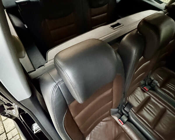 Черный Фольксваген Кросс Туран, объемом двигателя 2 л и пробегом 255 тыс. км за 12499 $, фото 39 на Automoto.ua