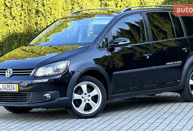 Черный Фольксваген Кросс Туран, объемом двигателя 2 л и пробегом 255 тыс. км за 12499 $, фото 9 на Automoto.ua