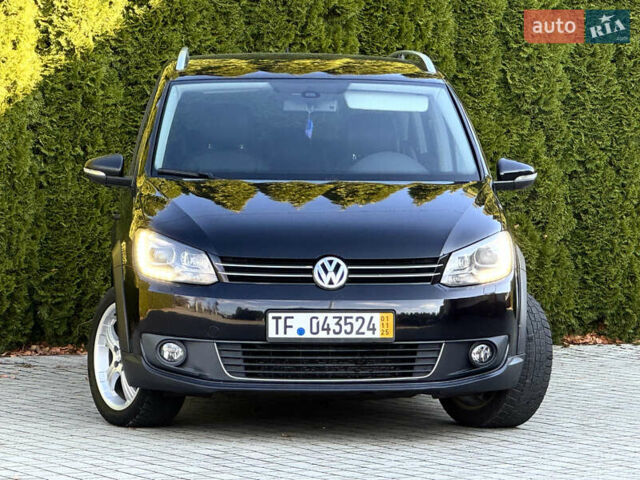 Черный Фольксваген Кросс Туран, объемом двигателя 2 л и пробегом 255 тыс. км за 12499 $, фото 1 на Automoto.ua