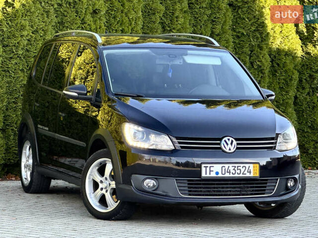 Черный Фольксваген Кросс Туран, объемом двигателя 2 л и пробегом 255 тыс. км за 12499 $, фото 3 на Automoto.ua
