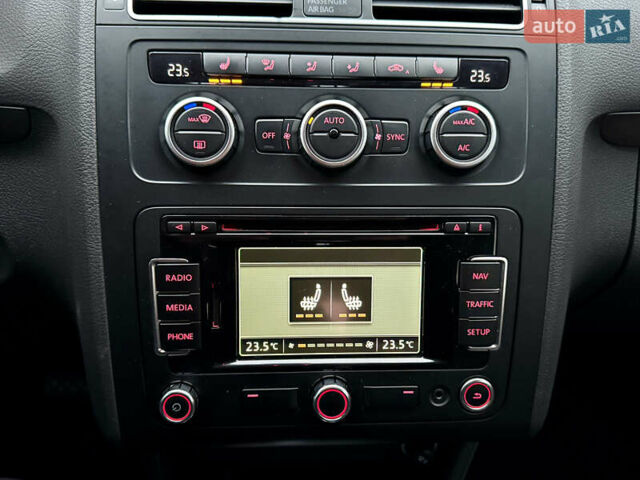 Черный Фольксваген Кросс Туран, объемом двигателя 2 л и пробегом 255 тыс. км за 12499 $, фото 65 на Automoto.ua