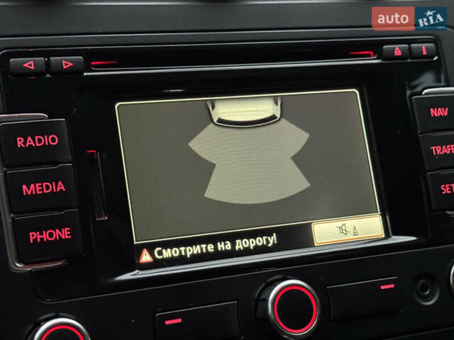 Черный Фольксваген Кросс Туран, объемом двигателя 2 л и пробегом 255 тыс. км за 12499 $, фото 81 на Automoto.ua