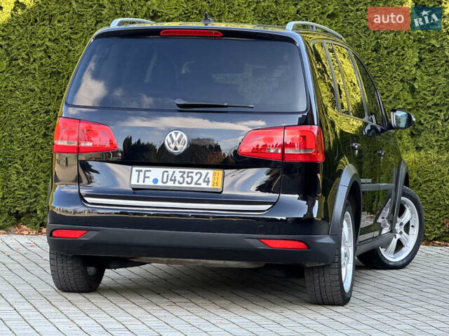 Черный Фольксваген Кросс Туран, объемом двигателя 2 л и пробегом 255 тыс. км за 12499 $, фото 16 на Automoto.ua