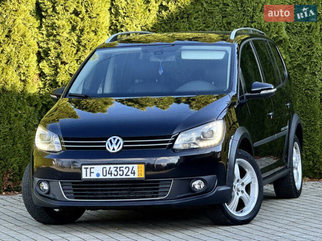 Черный Фольксваген Кросс Туран, объемом двигателя 2 л и пробегом 255 тыс. км за 12499 $, фото 6 на Automoto.ua