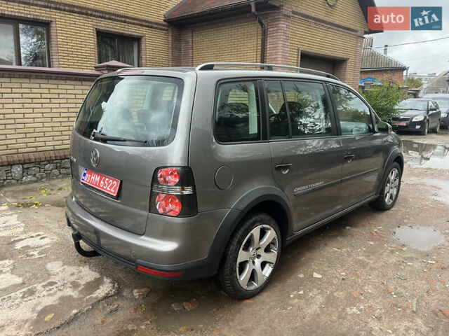 Коричневый Фольксваген Кросс Туран, объемом двигателя 1.6 л и пробегом 208 тыс. км за 8300 $, фото 11 на Automoto.ua