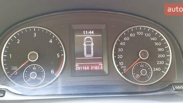 Червоний Фольксваген Кросс Туран, об'ємом двигуна 1.97 л та пробігом 291 тис. км за 12800 $, фото 14 на Automoto.ua