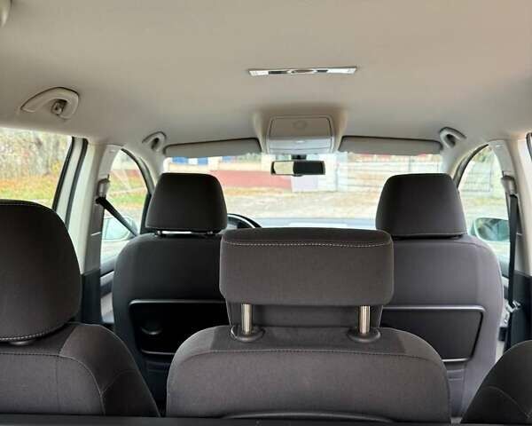 Сірий Фольксваген Кросс Туран, об'ємом двигуна 1.4 л та пробігом 159 тис. км за 8300 $, фото 1 на Automoto.ua