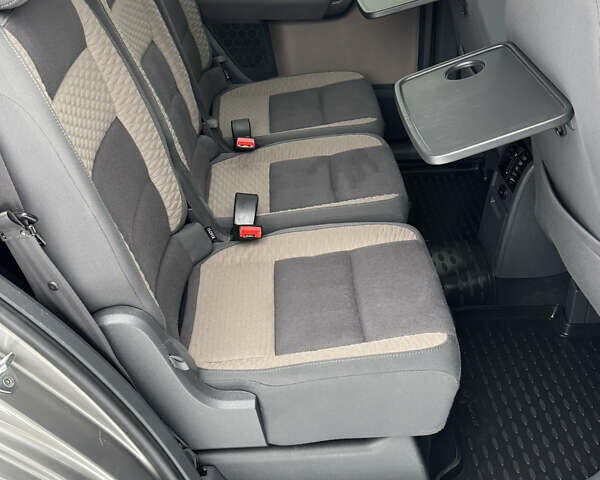 Серый Фольксваген Кросс Туран, объемом двигателя 1.4 л и пробегом 241 тыс. км за 7600 $, фото 12 на Automoto.ua