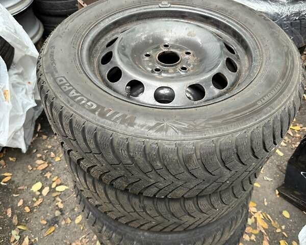 Синий Фольксваген Кросс Туран, объемом двигателя 1.4 л и пробегом 324 тыс. км за 5500 $, фото 17 на Automoto.ua